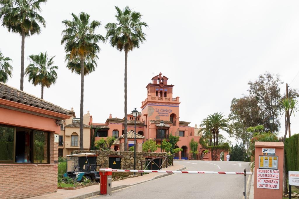 La Cartuja Del Golf Apartment Estepona Exterior photo